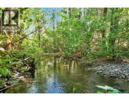 1260 Sayward Rd, Sayward, BC V0P1R0 Photo 34