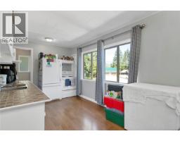 1260 Sayward Rd, Sayward, BC V0P1R0 Photo 36