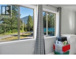 1260 Sayward Rd, Sayward, BC V0P1R0 Photo 39