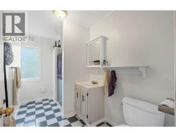 1260 Sayward Rd, Sayward, BC V0P1R0 Photo 58