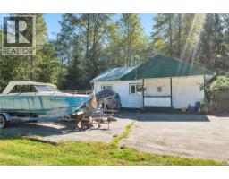 1260 Sayward Rd, Sayward, BC V0P1R0 Photo 67