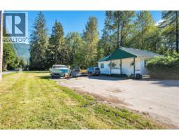 1260 Sayward Rd, Sayward, BC V0P1R0 Photo 69