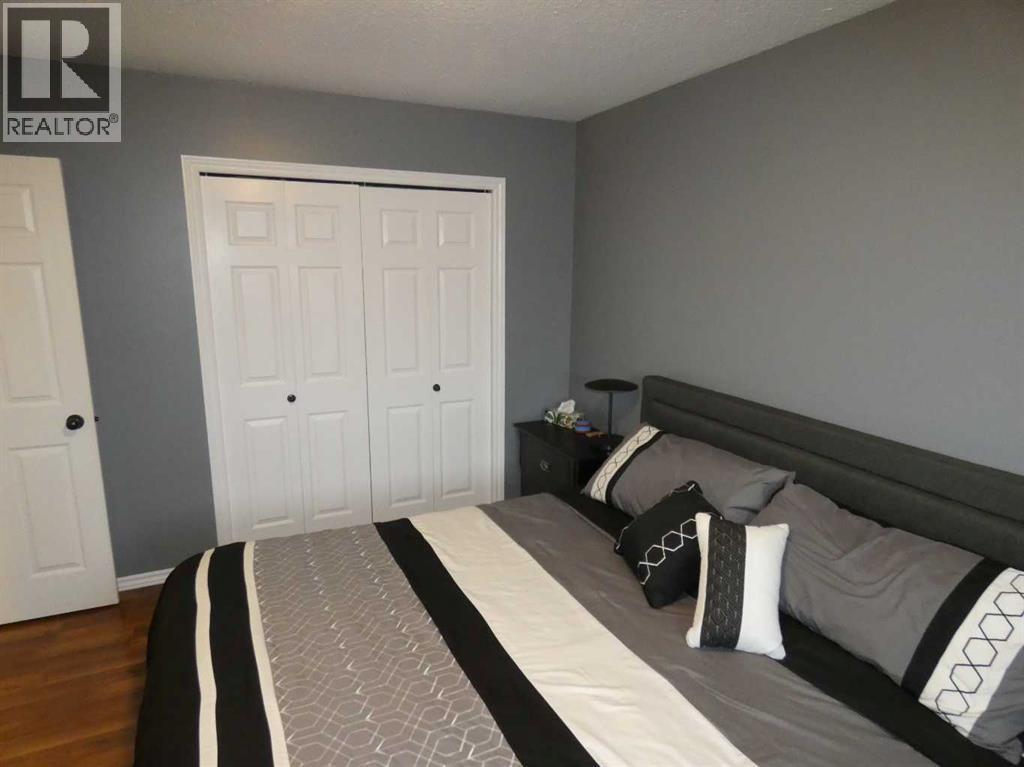 9403 128 Avenue - 15