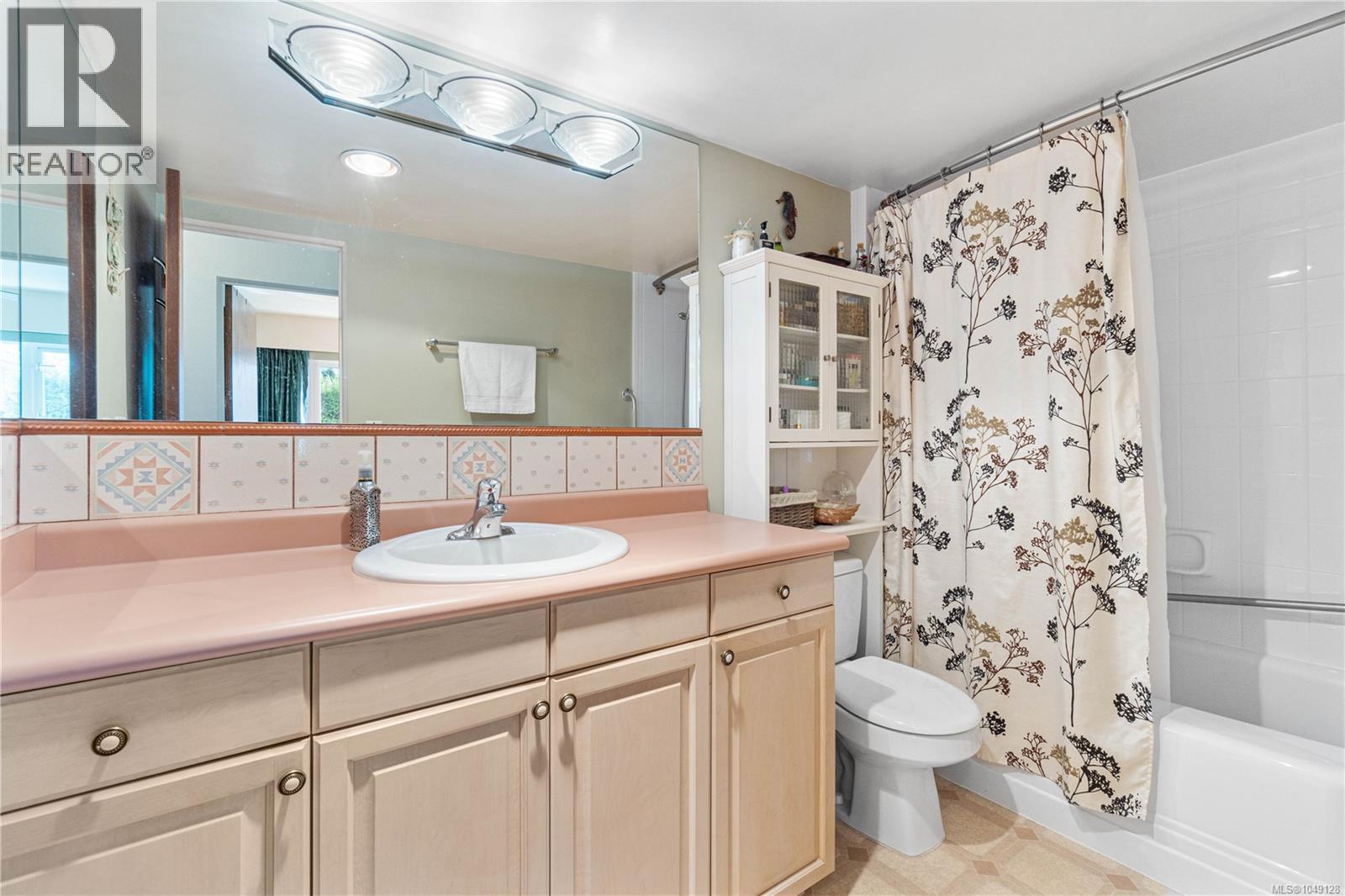#201 375 Newcastle Ave - 21