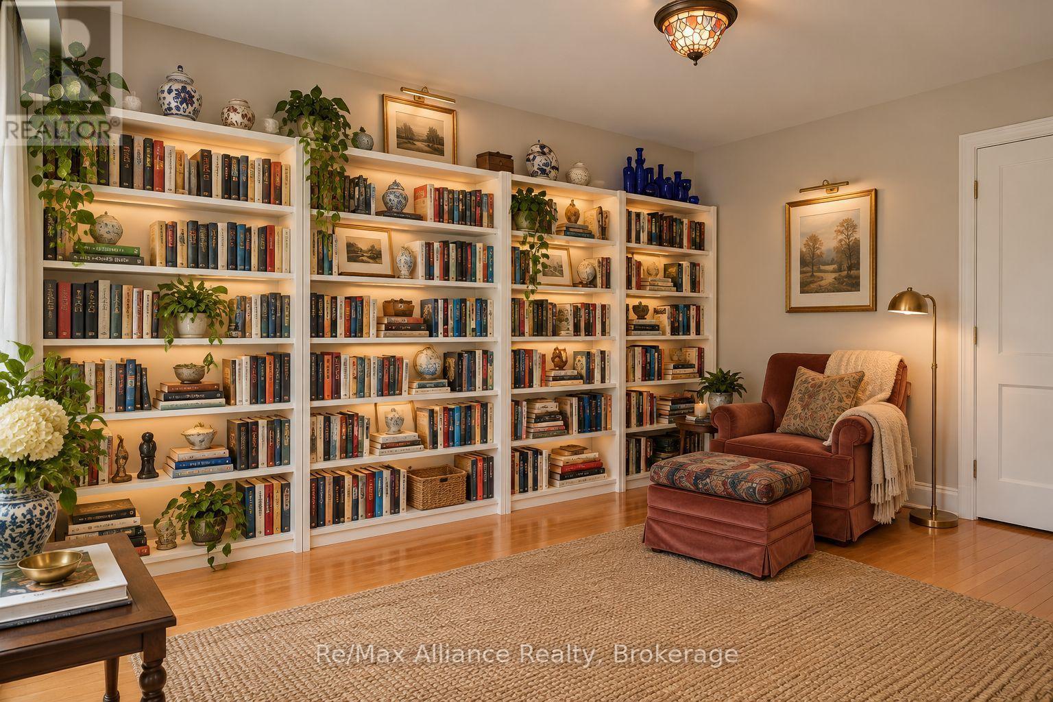 410 THE KINGSWAY - 23