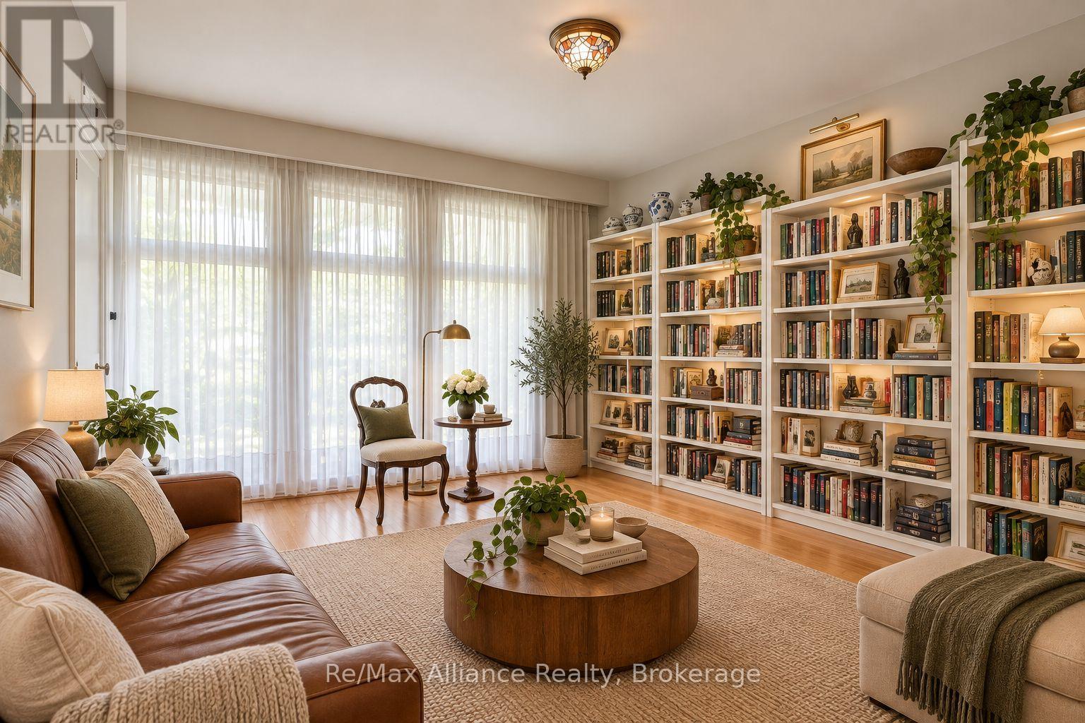 410 THE KINGSWAY - 22