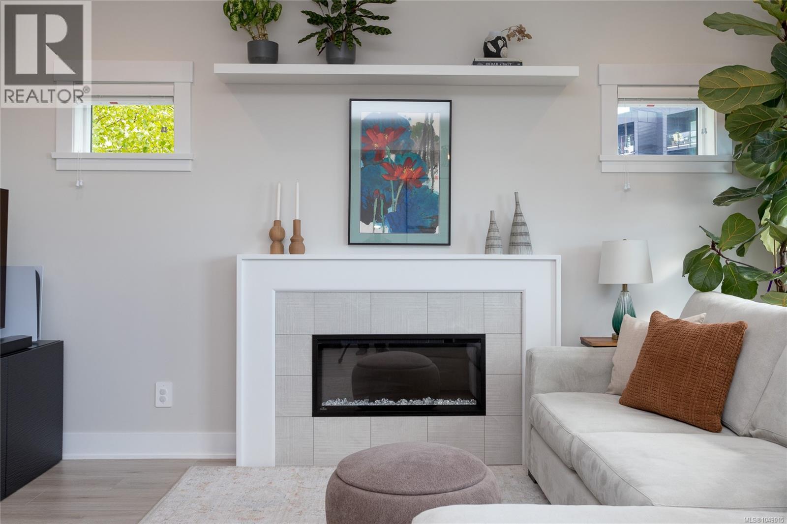1123 Moonstone Loop - 9