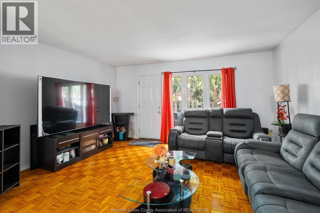#15 6728 ROSE-VILLE GARDEN DRIVE - 4