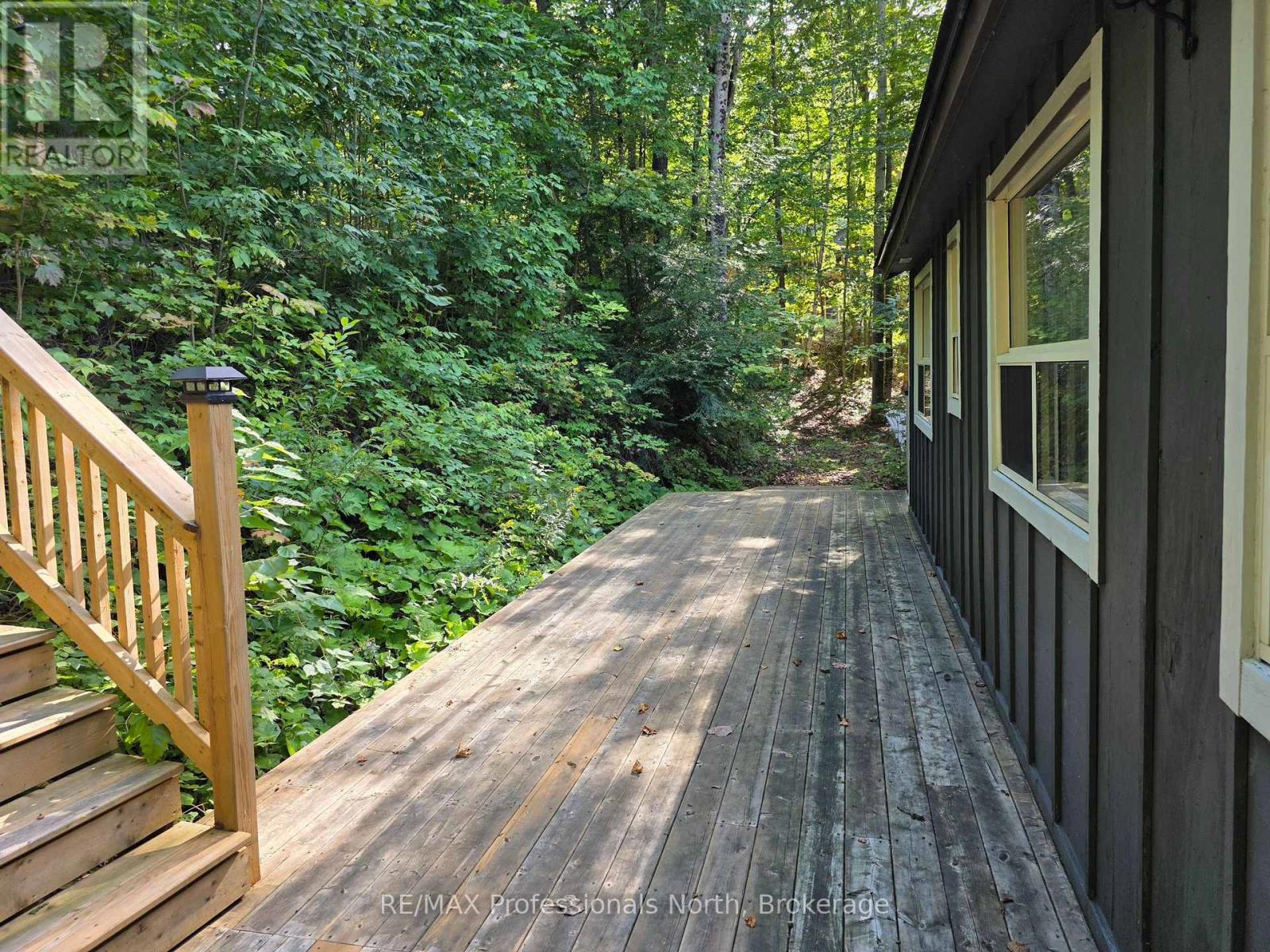1258-2 WINDERMERE ROAD - 24