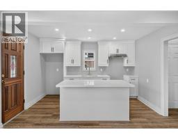 4pc Bathroom - 220 East 13th Street, Hamilton, ON L9A3Z7 Photo 11