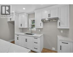 220 East 13th Street, Hamilton, ON L9A3Z7 Photo 12