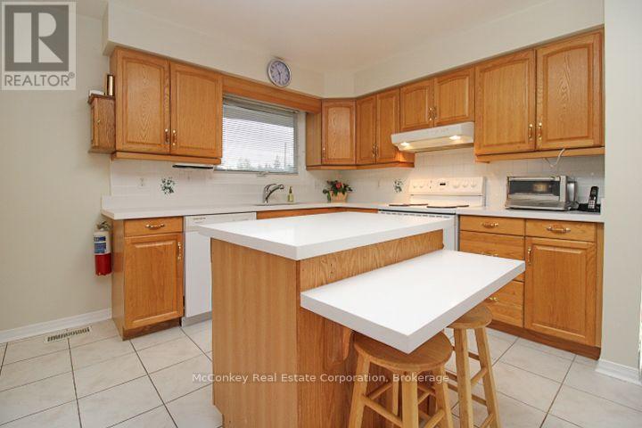 492 Robert Road, Peterborough, ON photo 27