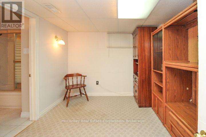 492 ROBERT ROAD - 37