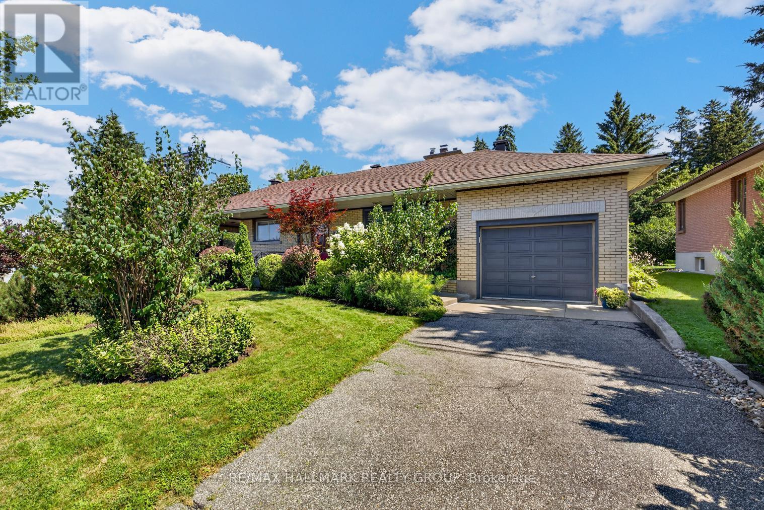 811 IROQUOIS ROAD - 2
