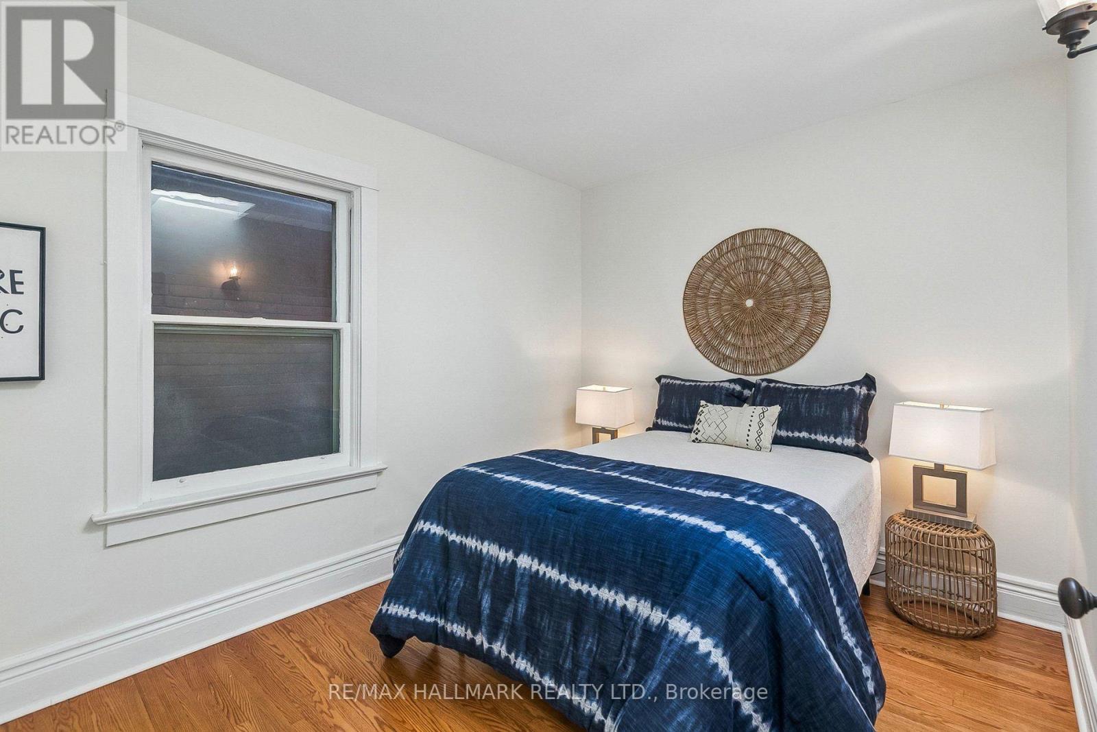 301 WAVERLEY ROAD - 14