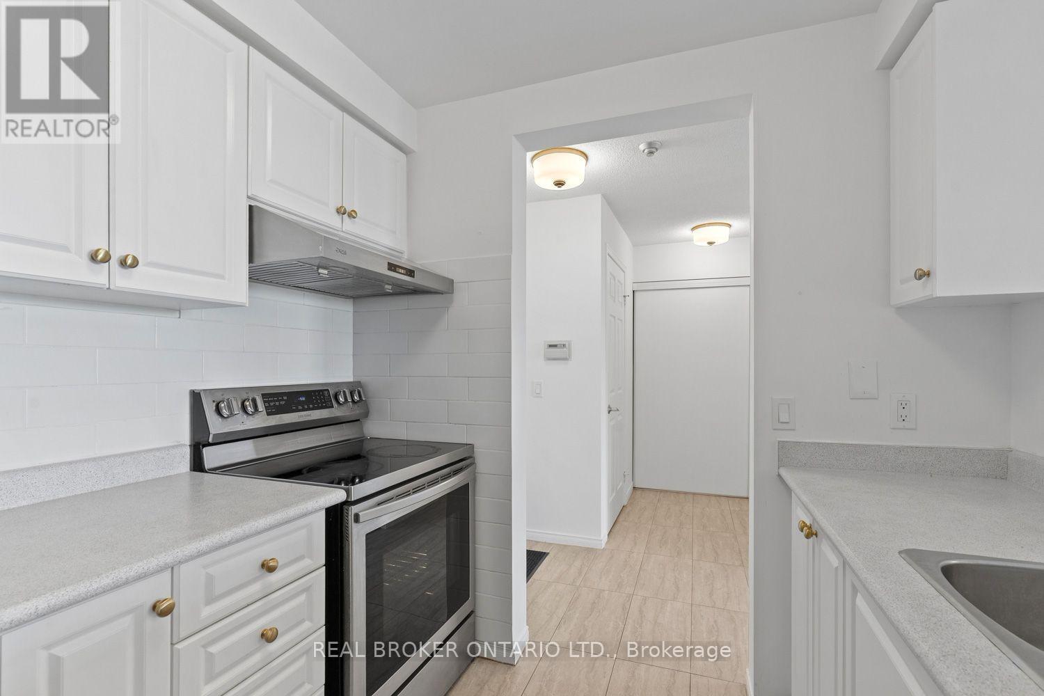 #703 5001 FINCH AVENUE E - 23