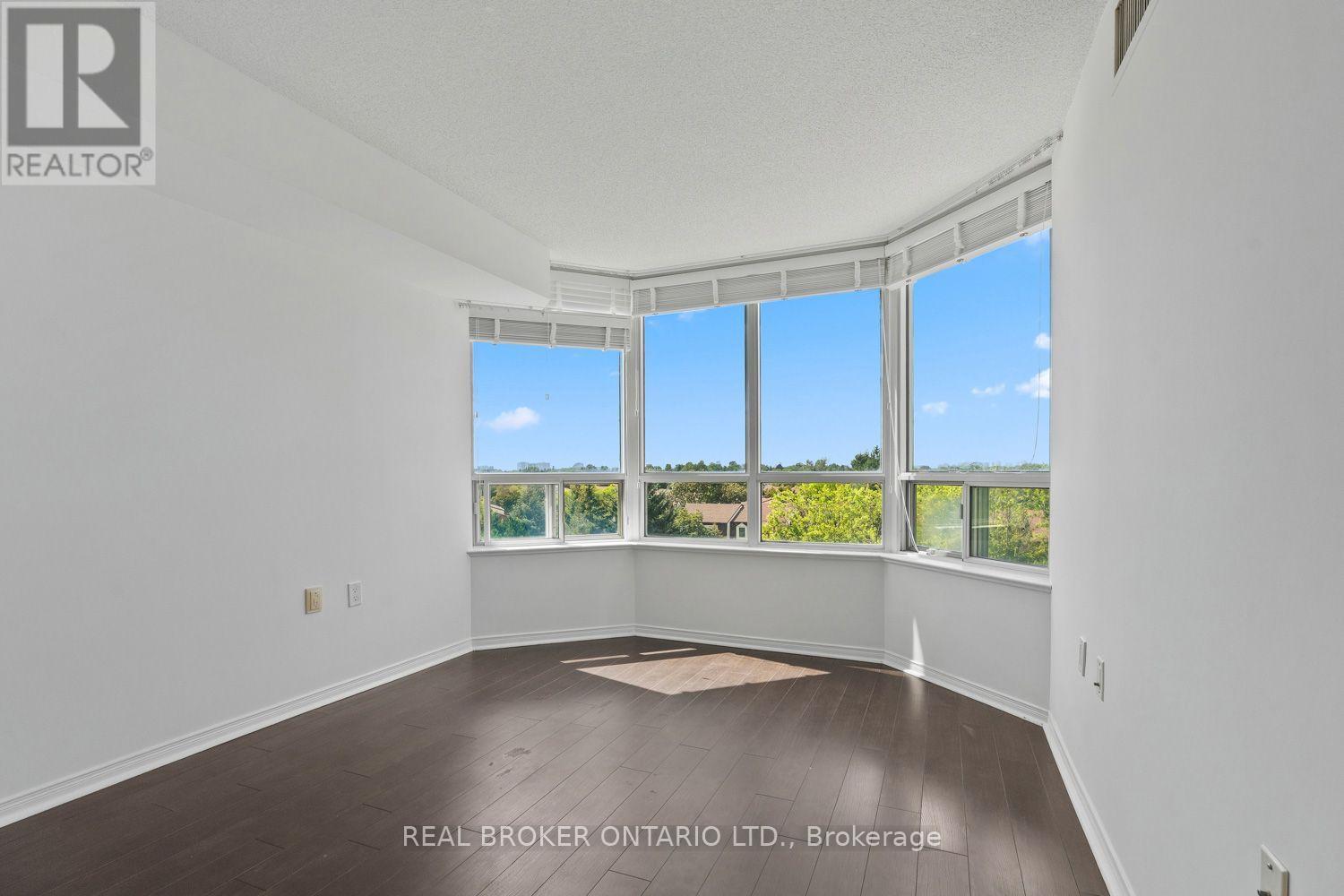 #703 5001 FINCH AVENUE E - 6