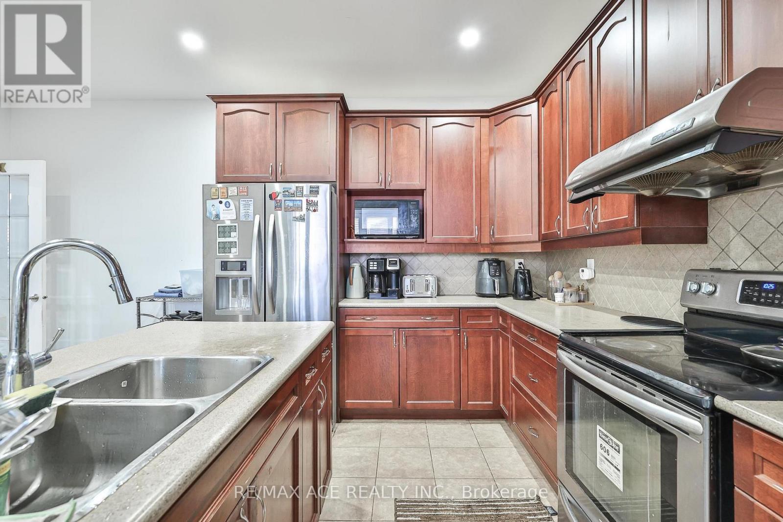 1819 MISTHOLLOW DRIVE - 10