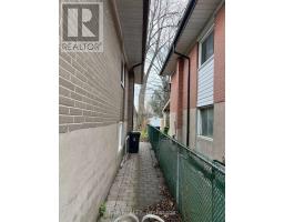 Bsmt - 6 Mid Pines Road, Toronto, ON M1G2L6 Photo 10