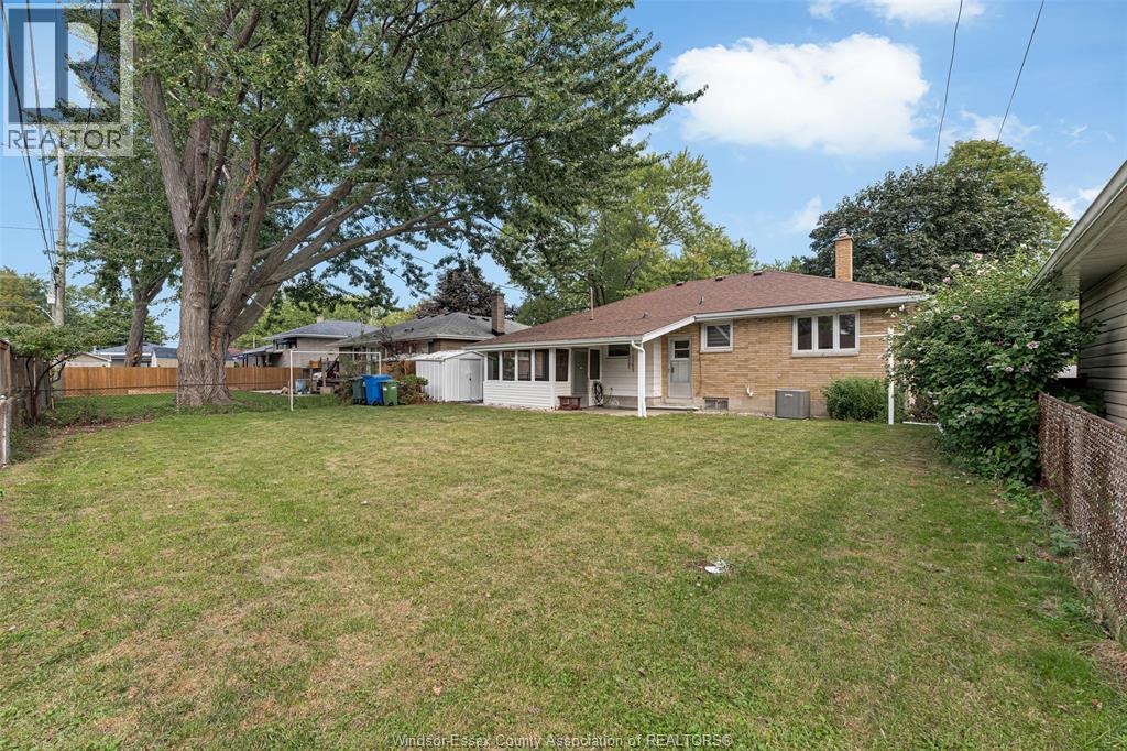 923 GREENDALE DRIVE - 34