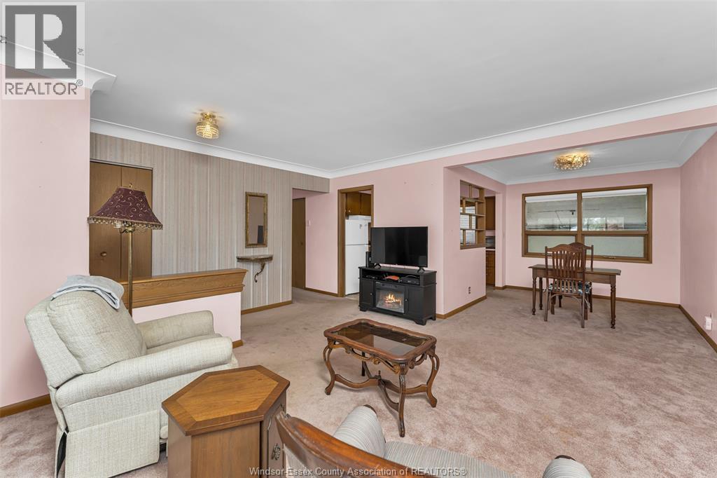 923 GREENDALE DRIVE - 9