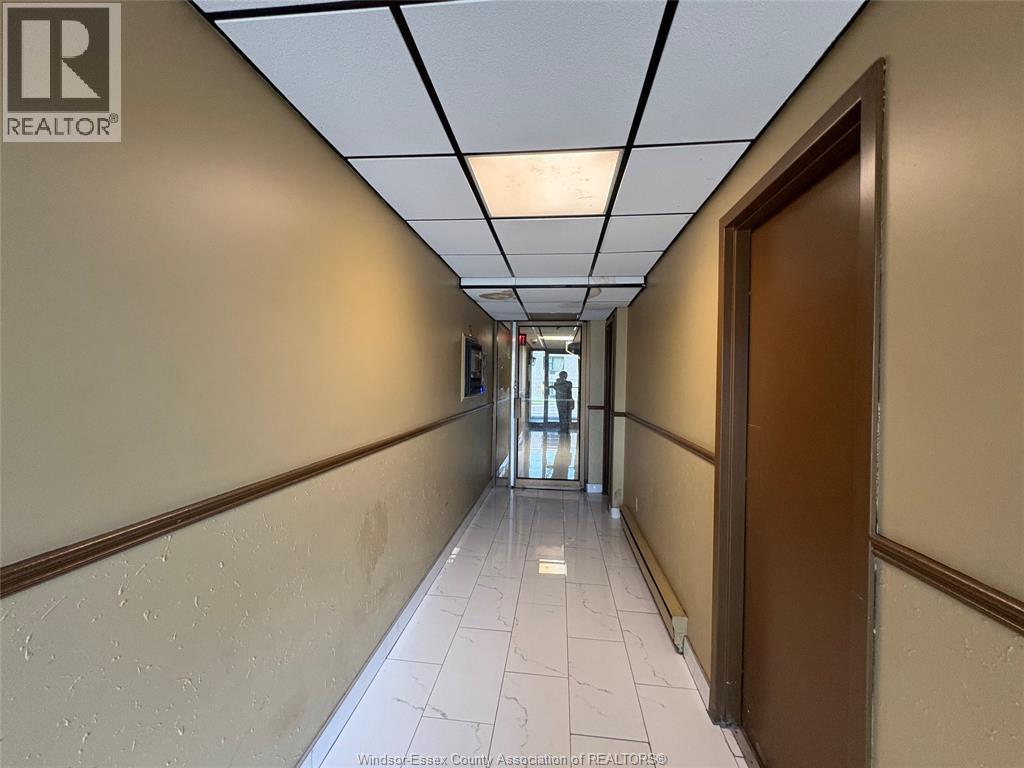 1700 UNIVERSITY Unit# 101, Windsor — photo 4