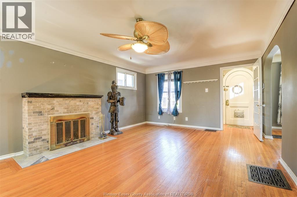 161 SHEPHERD STREET East - 10