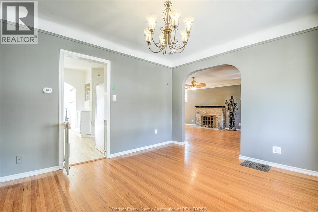 161 SHEPHERD STREET East - 13