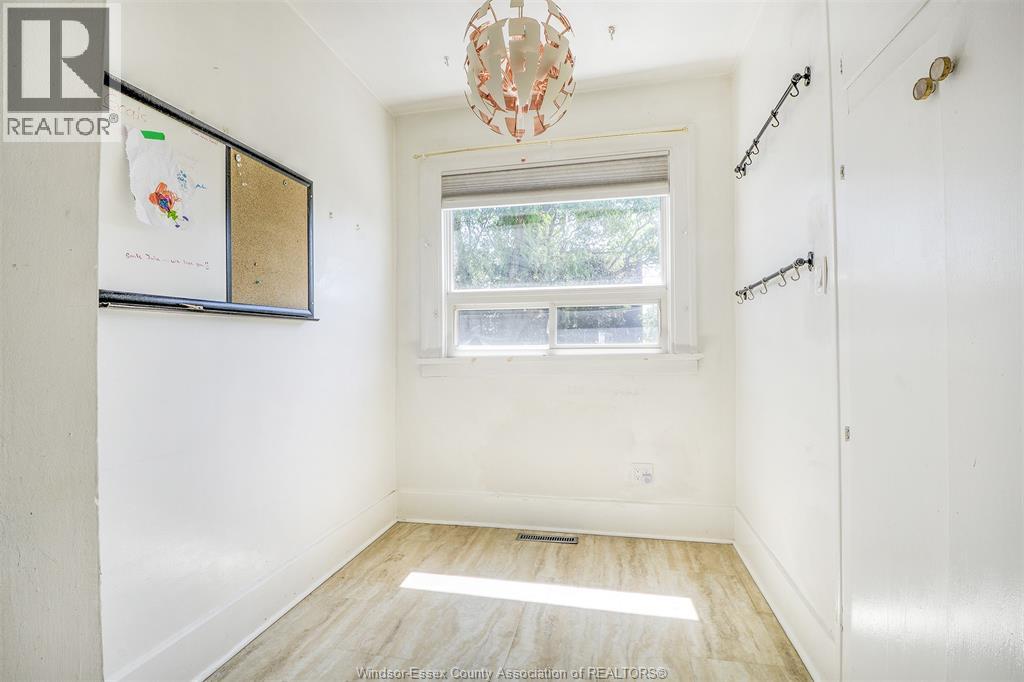 161 SHEPHERD STREET East - 17