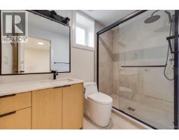 1 7270 17th Avenue, Burnaby, BC V3N1K9 Photo 15