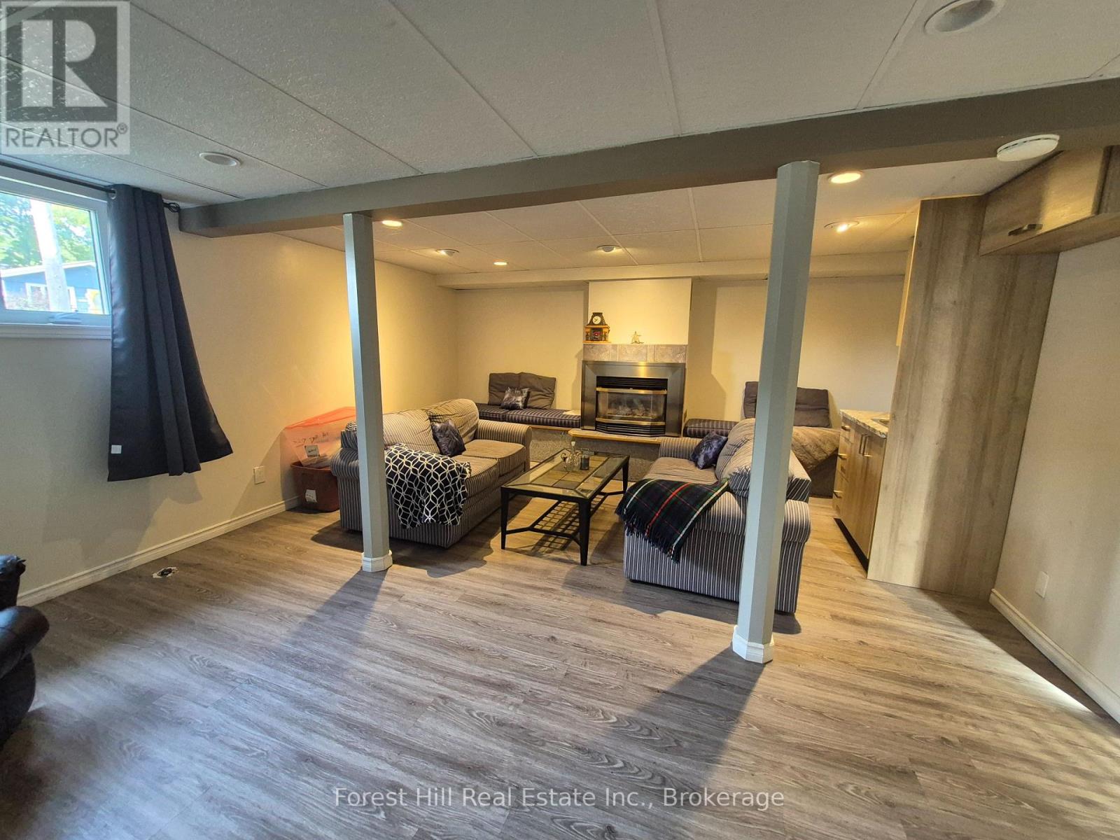 679 SIMCOE AVENUE W - 15