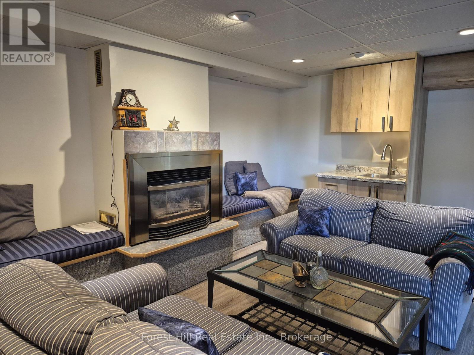 679 SIMCOE AVENUE W - 16