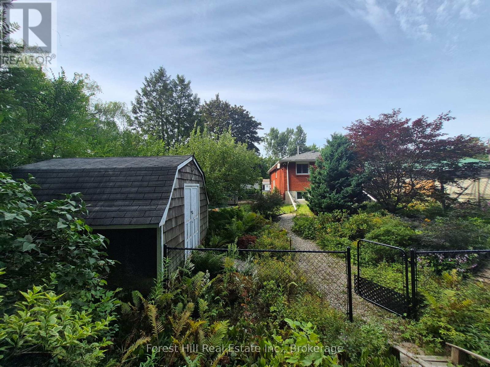 679 SIMCOE AVENUE W - Image 21