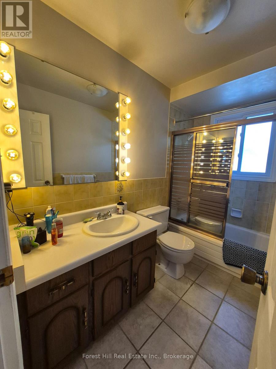 679 SIMCOE AVENUE W - 27