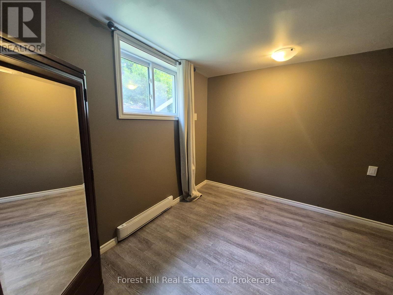 679 SIMCOE AVENUE W - 28