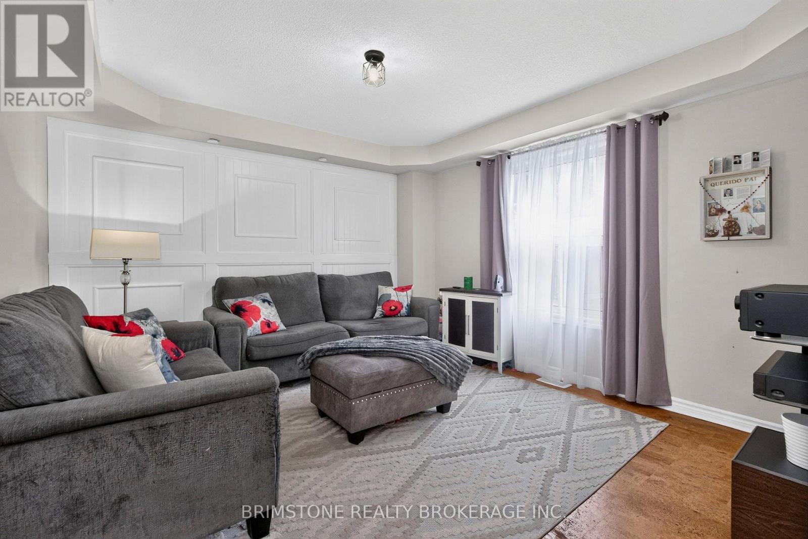 24 STONEYBROOK CRESCENT - Image 14