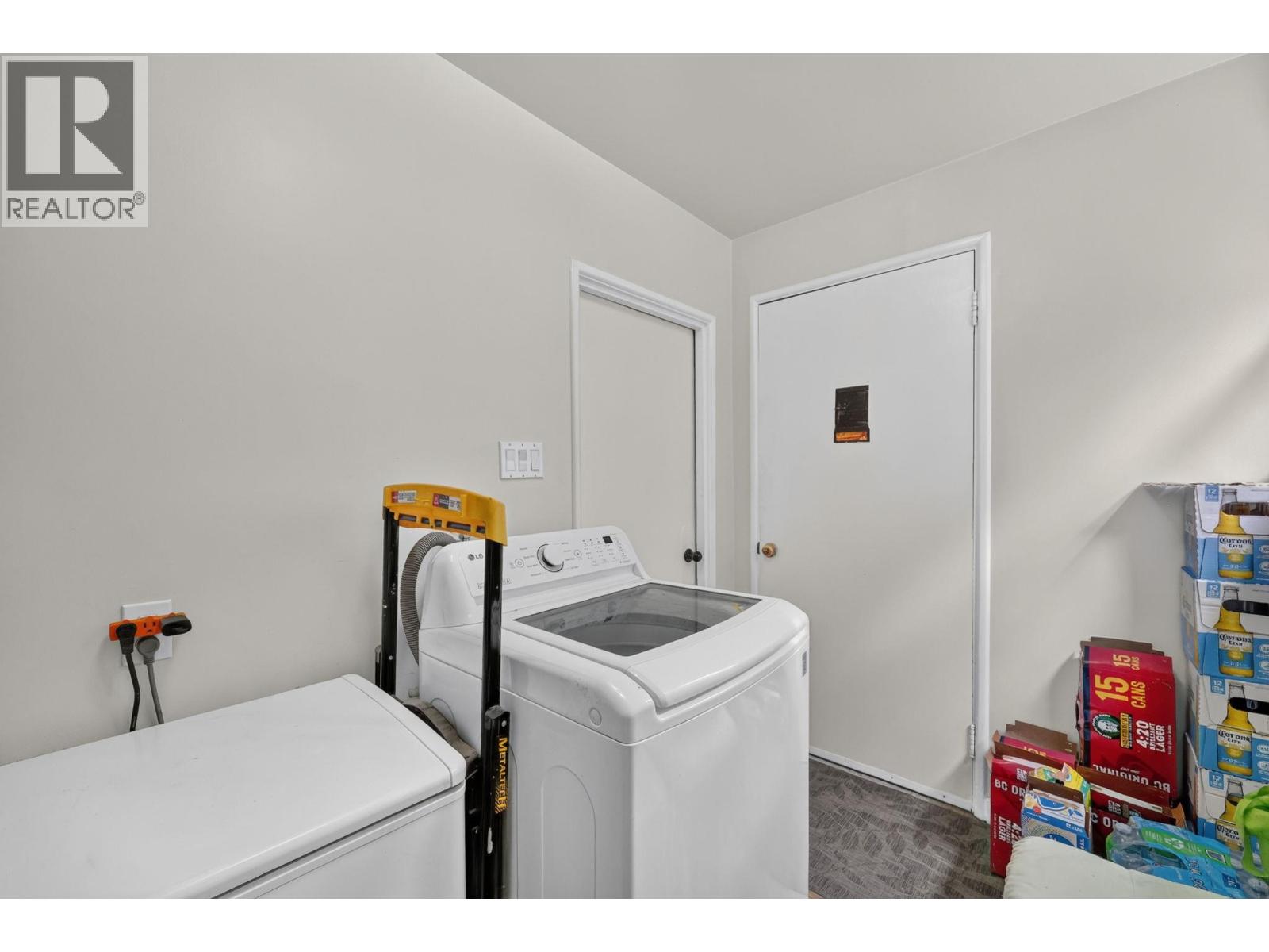  471 Cadder Avenue, Kelowna
