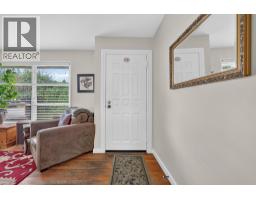Laundry room - 471 Cadder Avenue, Kelowna, BC V1Y5N2 Photo 7