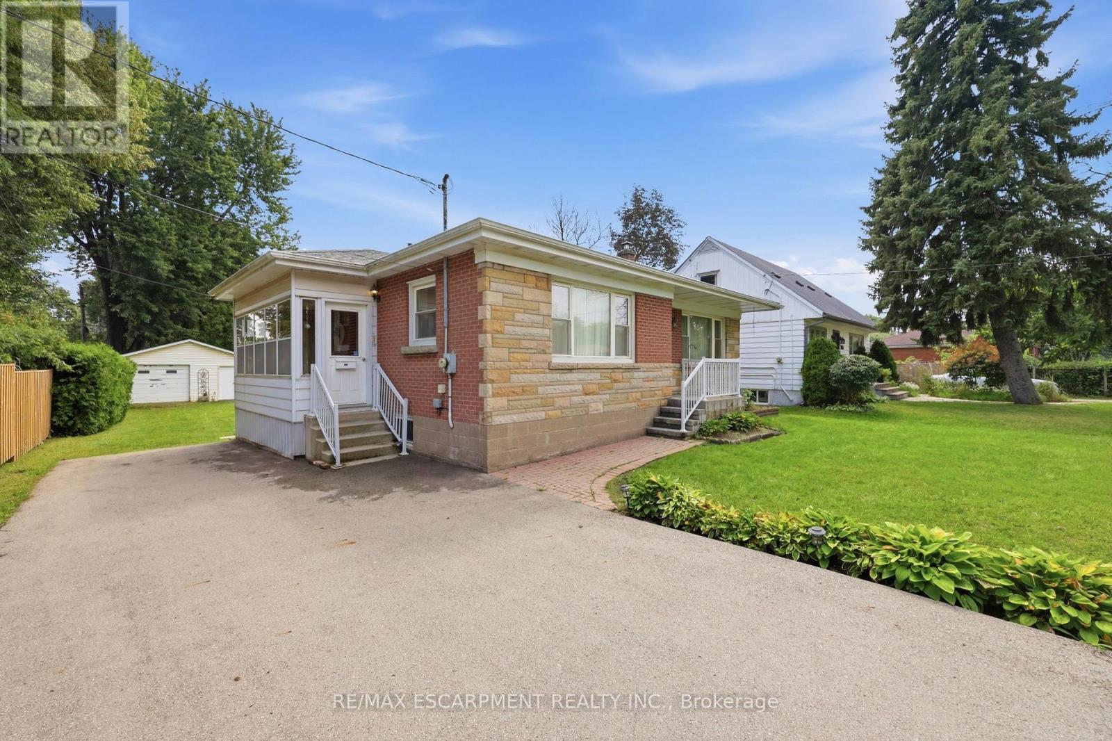 522 ENFIELD ROAD - 5