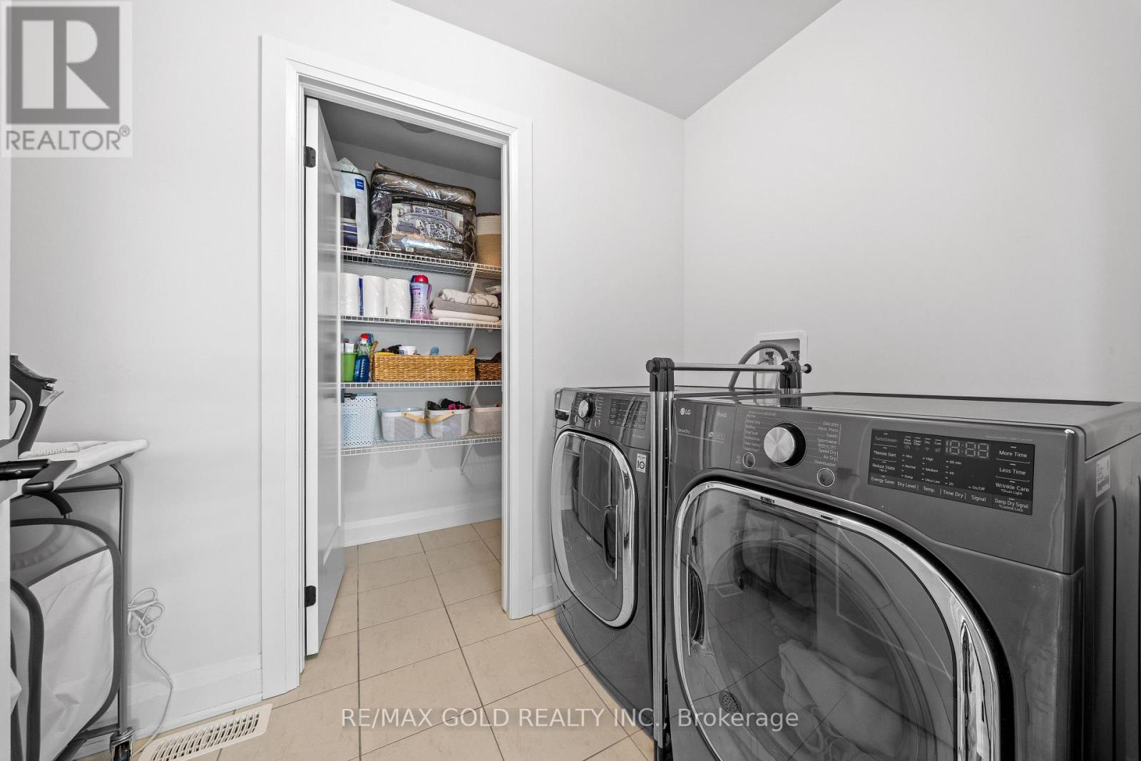 15 SPECKLED ALDER STREET - 18