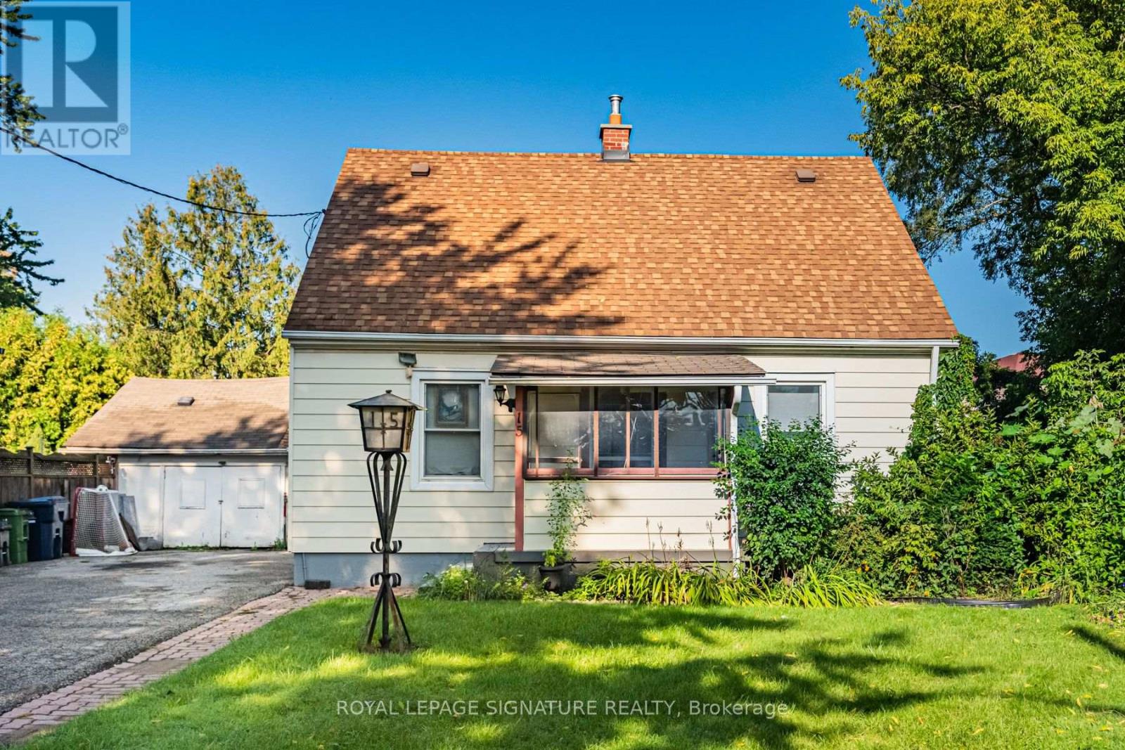 15 KEMP SQUARE - 38