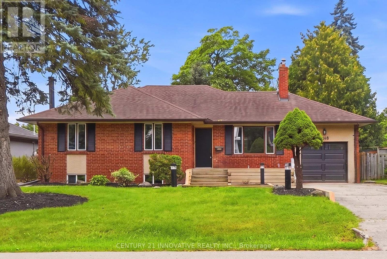 Photo of 2068 Stewart Crescent