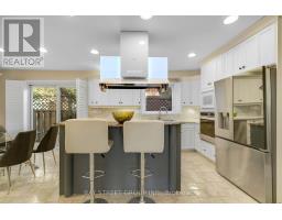 1305 Monks Passage, Oakville, ON L6M1K6 Photo 17