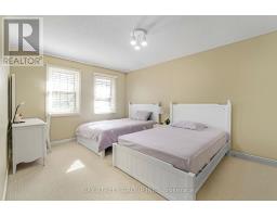 1305 Monks Passage, Oakville, ON L6M1K6 Photo 35