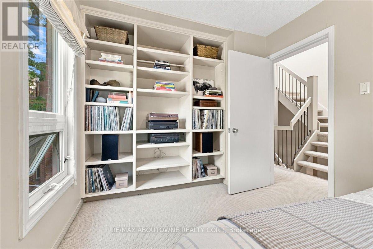 #13 1250 MARLBOROUGH COURT - 25