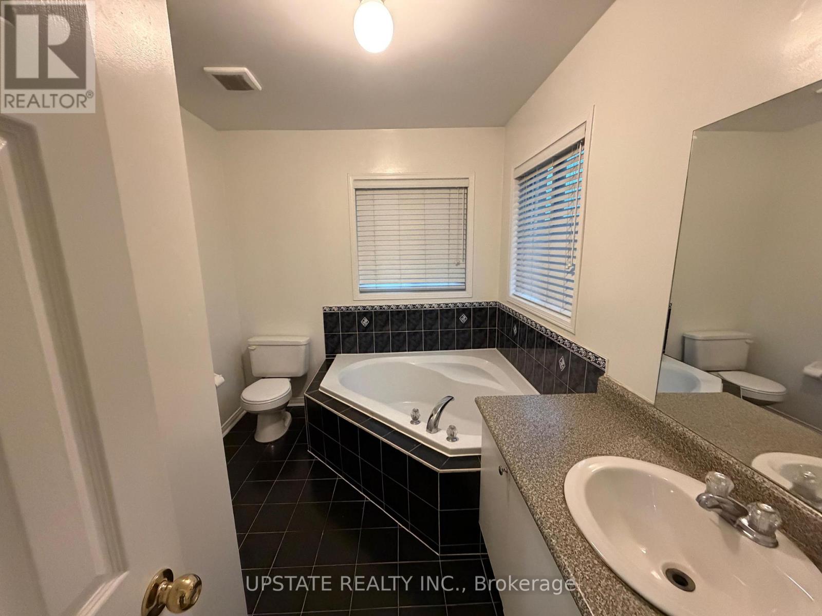 56 LUELLA CRESCENT - 12