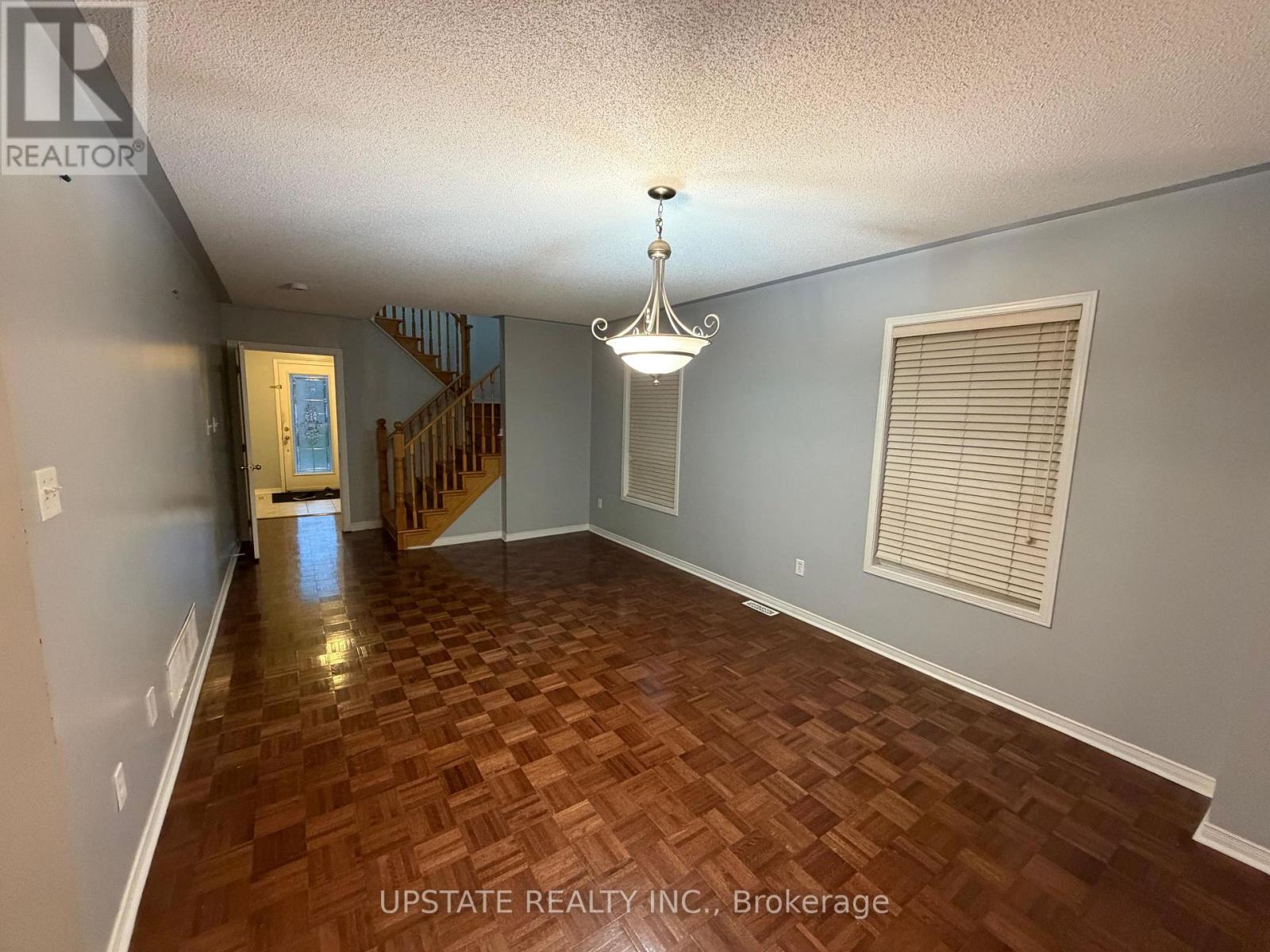 56 LUELLA CRESCENT - 7