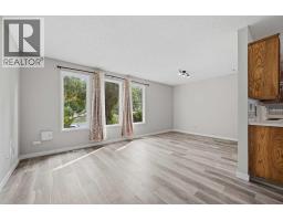228 Berwick Drive Nw, Calgary, AB T3K1P5 Photo 13
