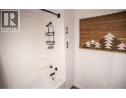 5704 Trans Canada Highway, Malakwa, BC V0E2J0 Photo 19