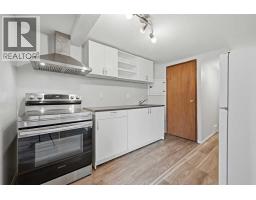 228 Berwick Drive Nw, Calgary, AB T3K1P5 Photo 30